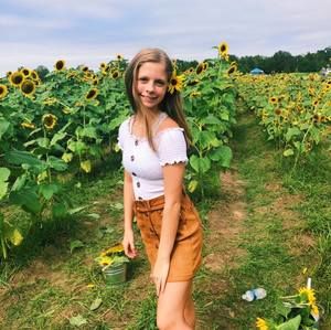 Meet your Posher, Skyler